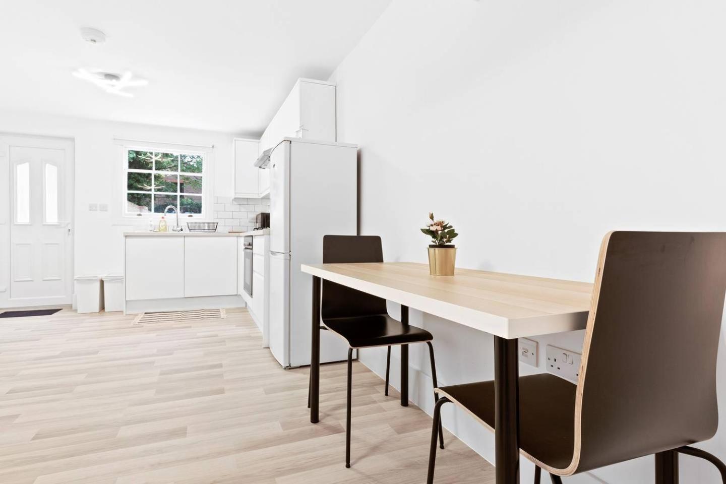 Airy Spacious 1 Bedroom Aprtment With Garden In Brixton London Exterior foto