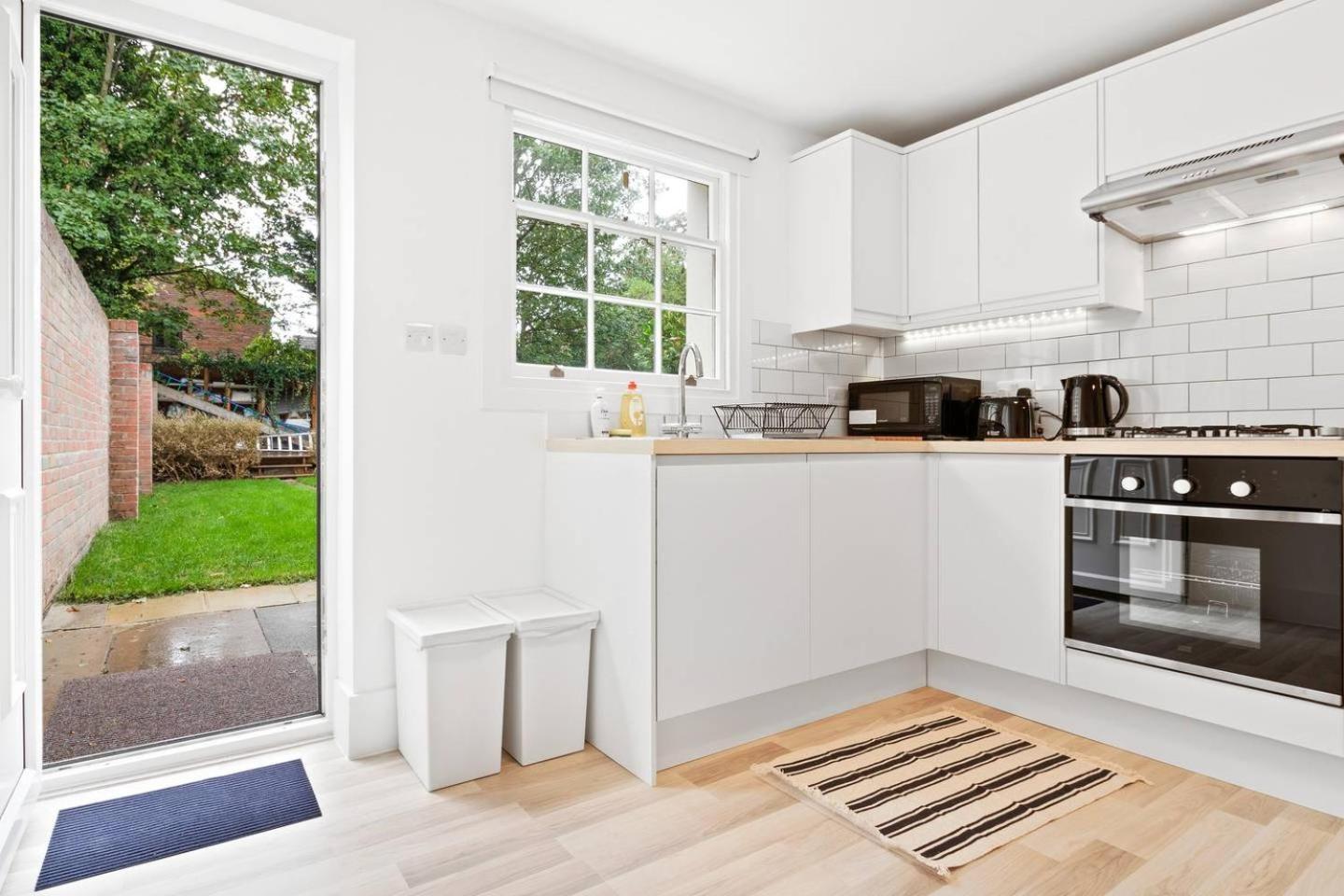 Airy Spacious 1 Bedroom Aprtment With Garden In Brixton London Exterior foto